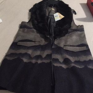 Democracy faux fur collar long vest